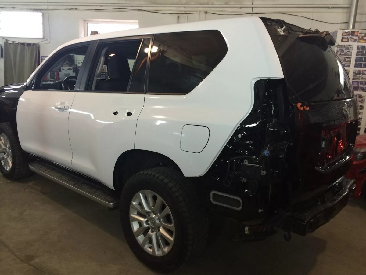 Тойота Прадо 150 белый