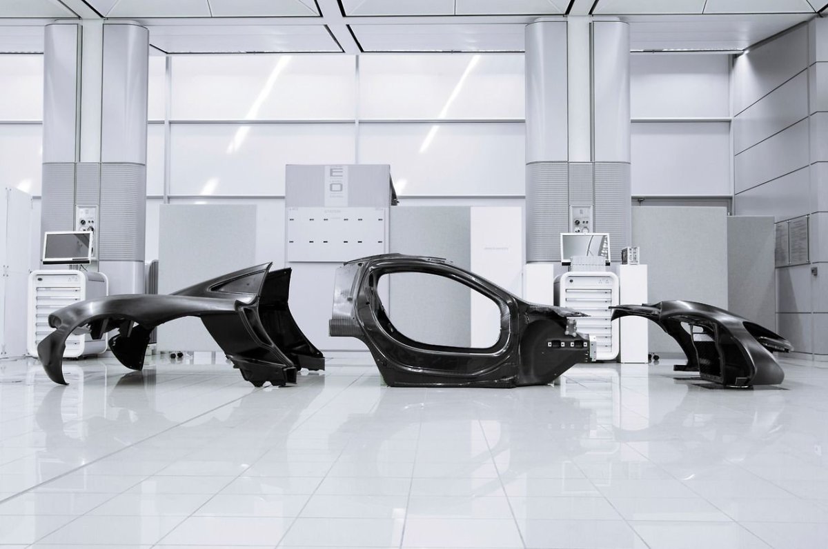 Макларен монокок