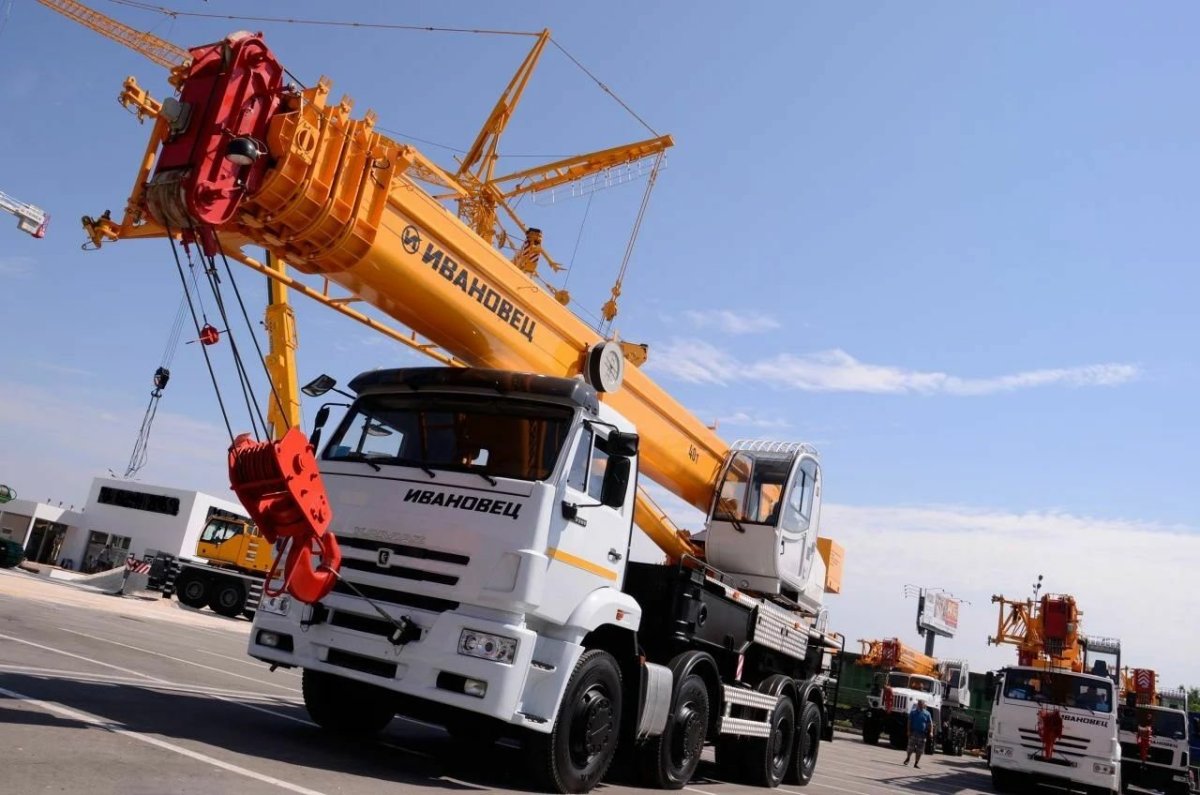 Автокран Ивановец КС-65740-8