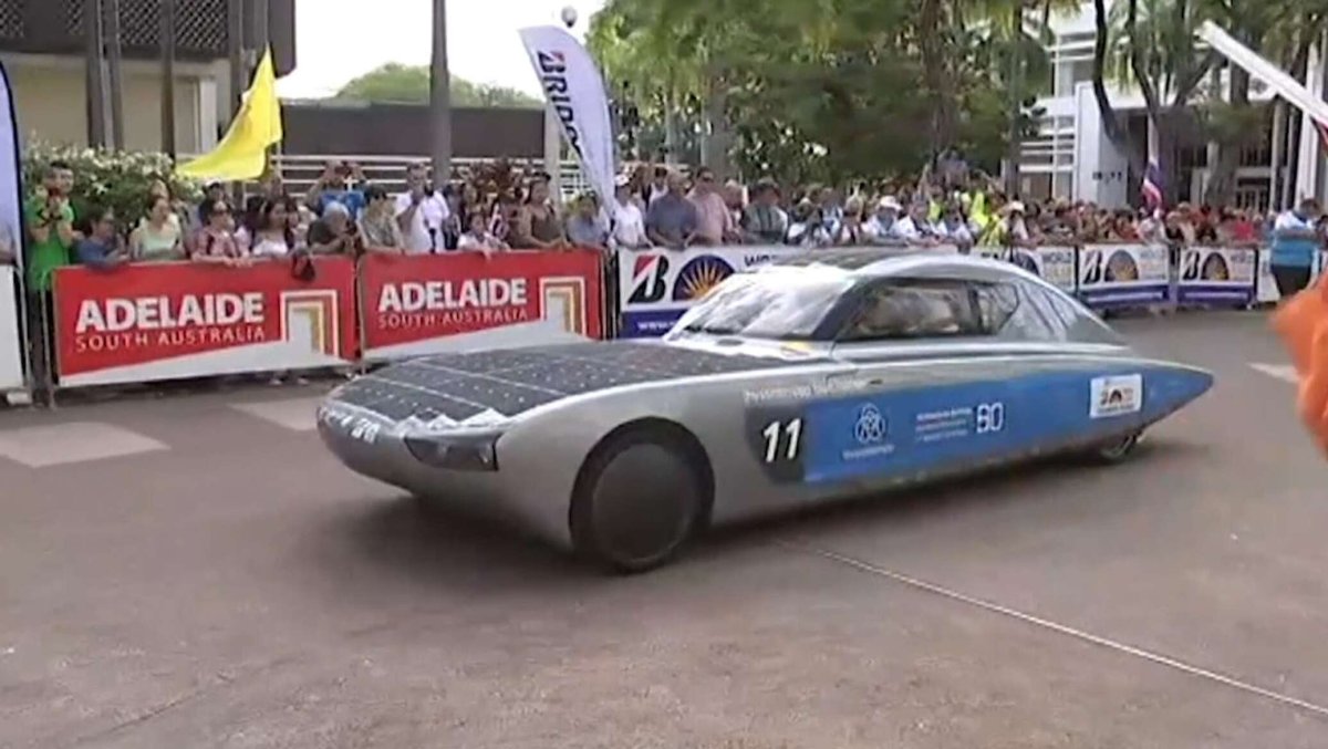 Гонка солнцемобилей в Казахстане