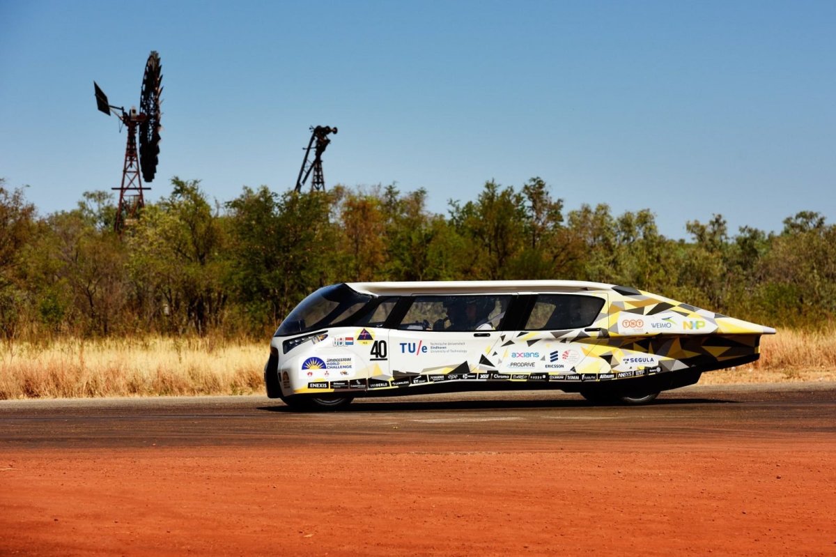 Stella Lux автомобиль