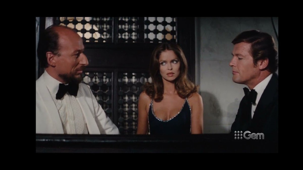 Роджер Мур шпион который меня