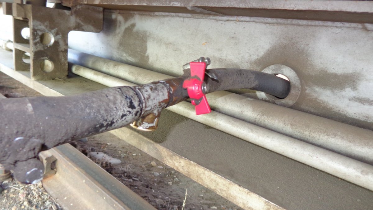 Хищение дизельного топлива с тепловозов