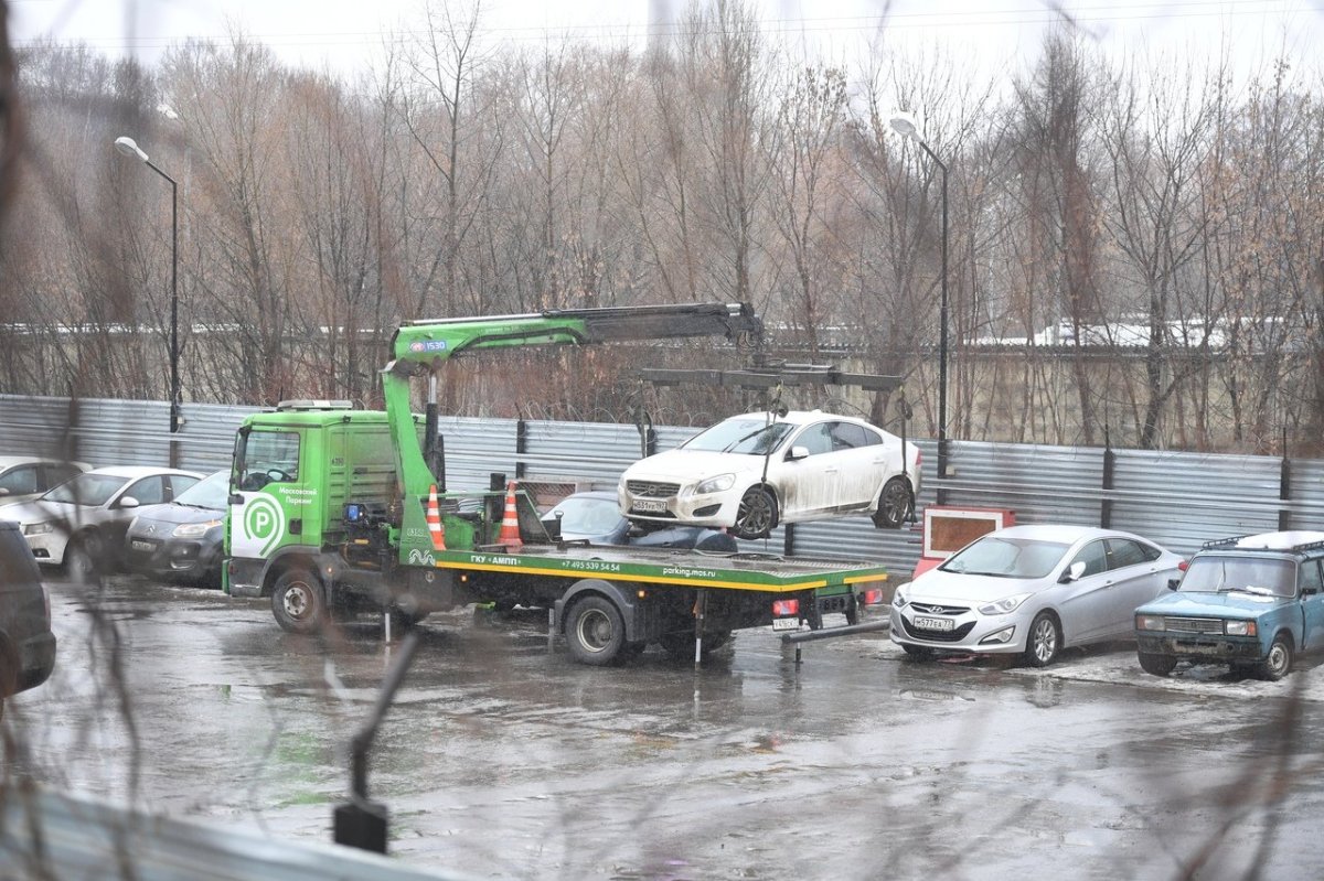 Штраф на машину на эвакуаторе