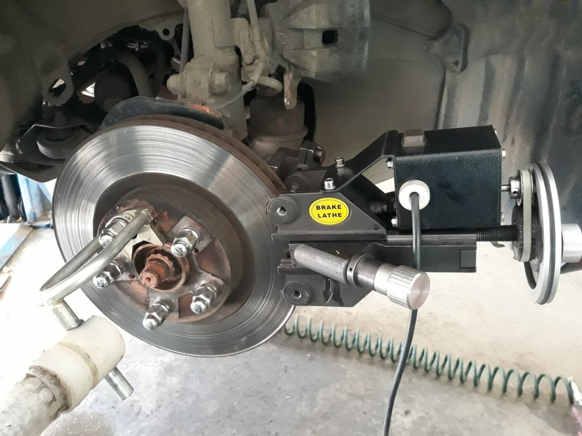 Планшайба для проточки тормозных дисков