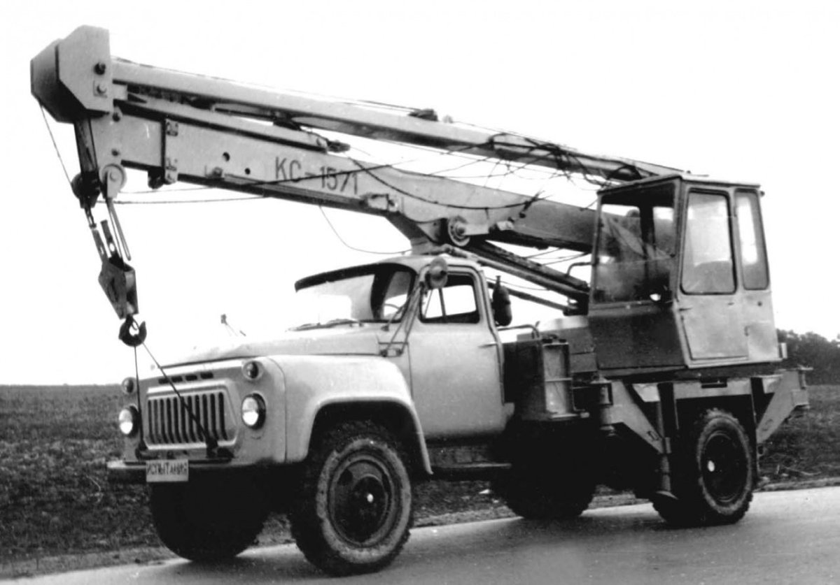 ГАЗ 52 автокран КС 1571