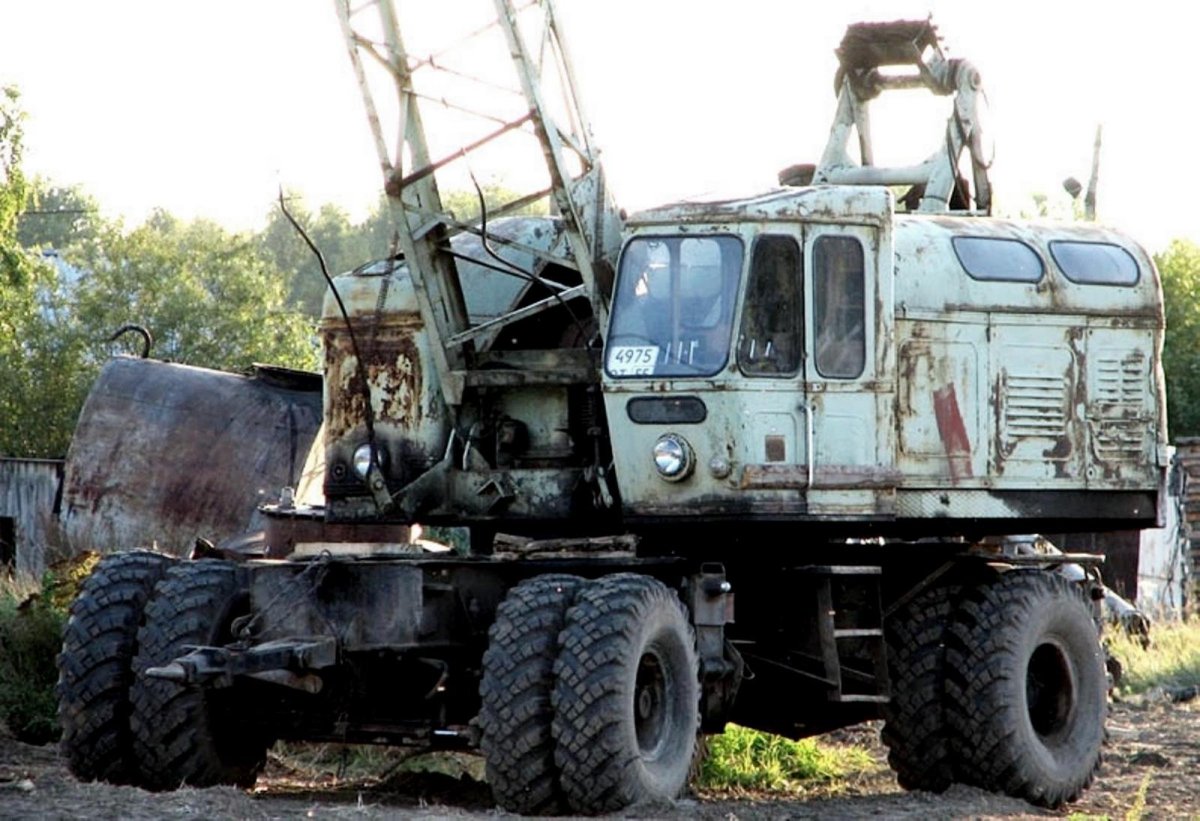 Пневмоколесный кран к-161