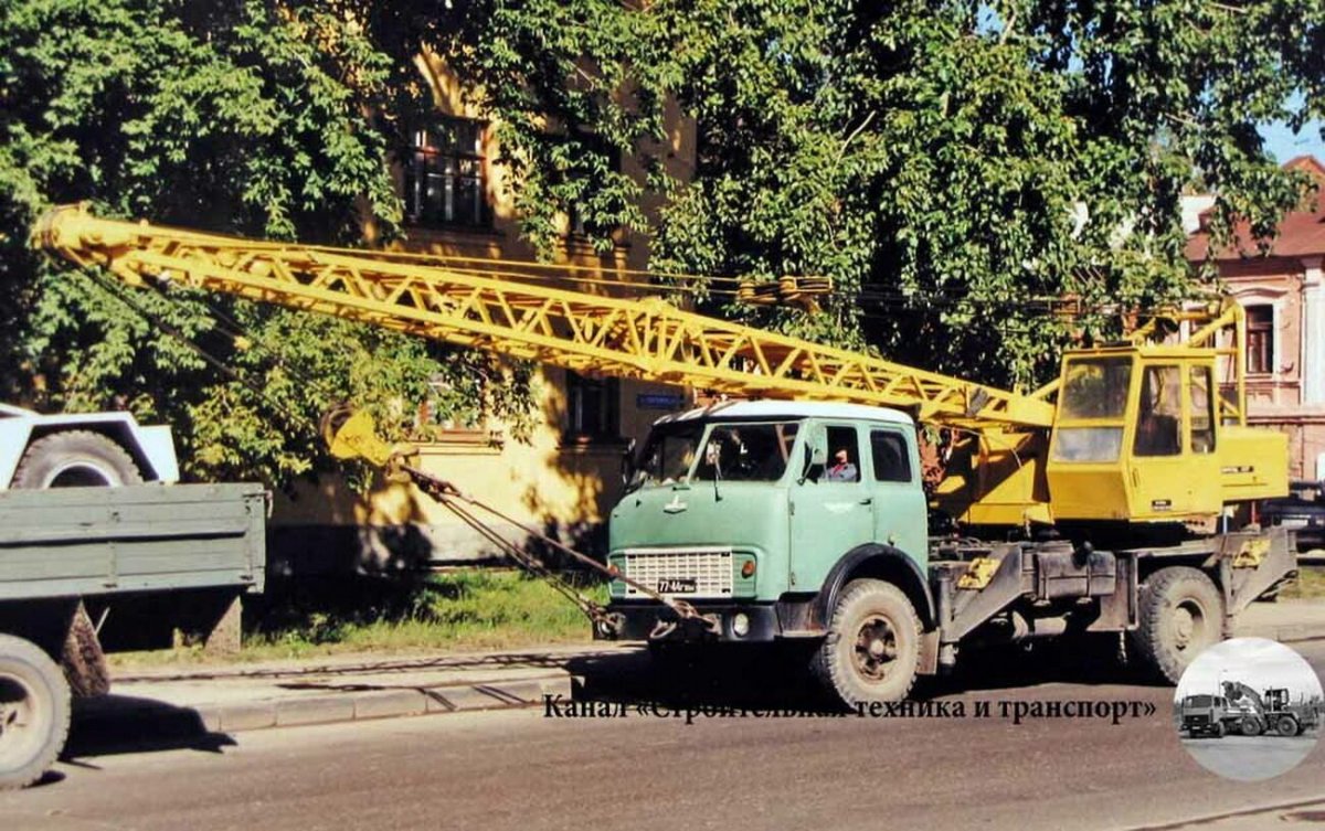МАЗ 5334 автокран