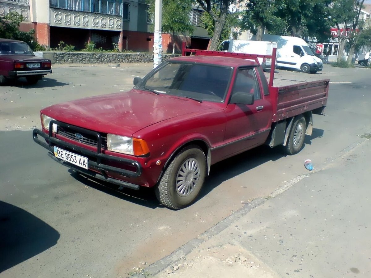 Форд Сиерра p100