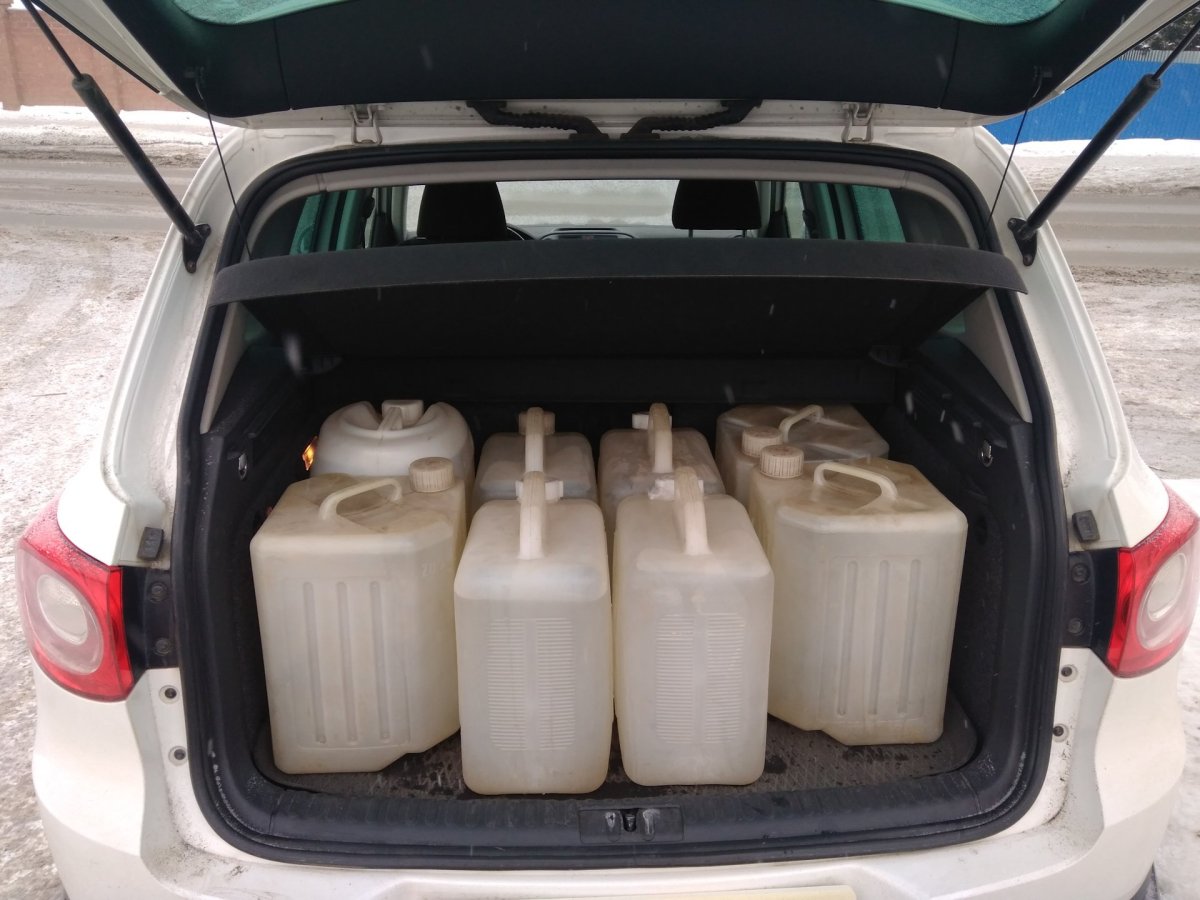 Перевозка бензина в легковом автомобиле