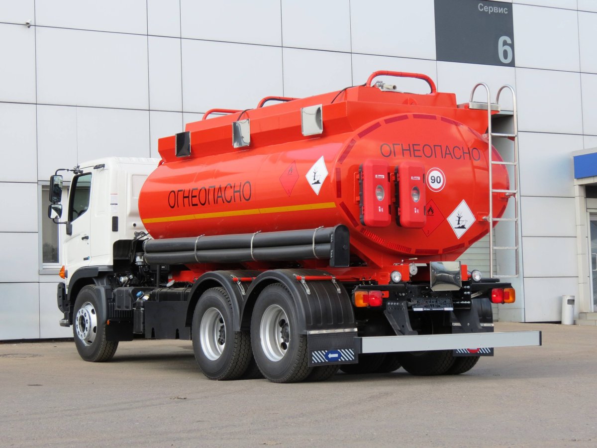 Топливозаправщик ат366062