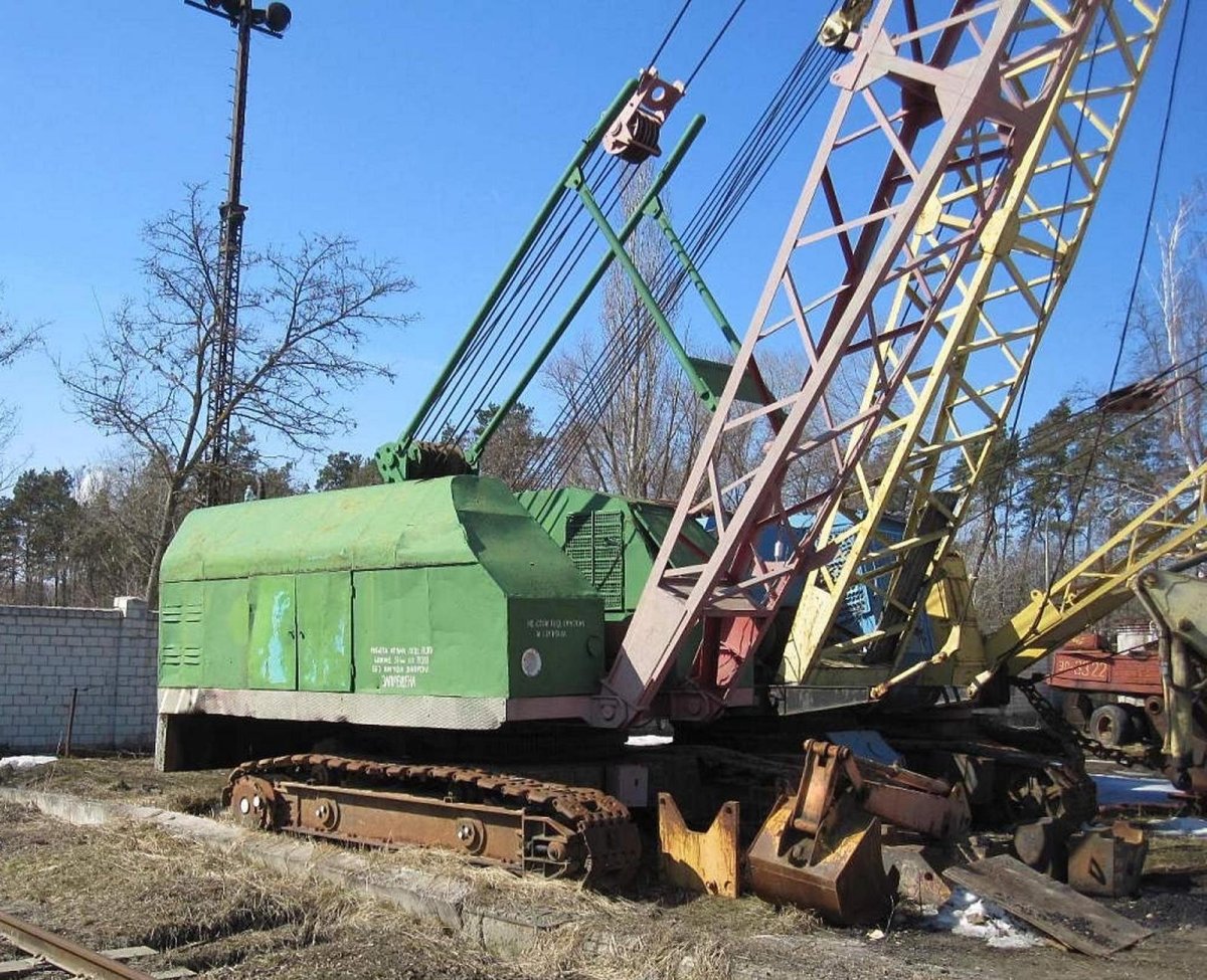 Гусеничный кран СКГ 40