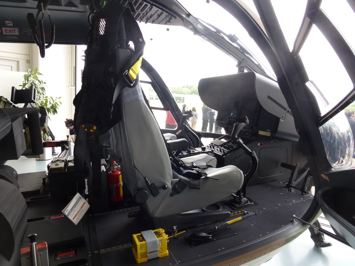 H145 вертолет кабина