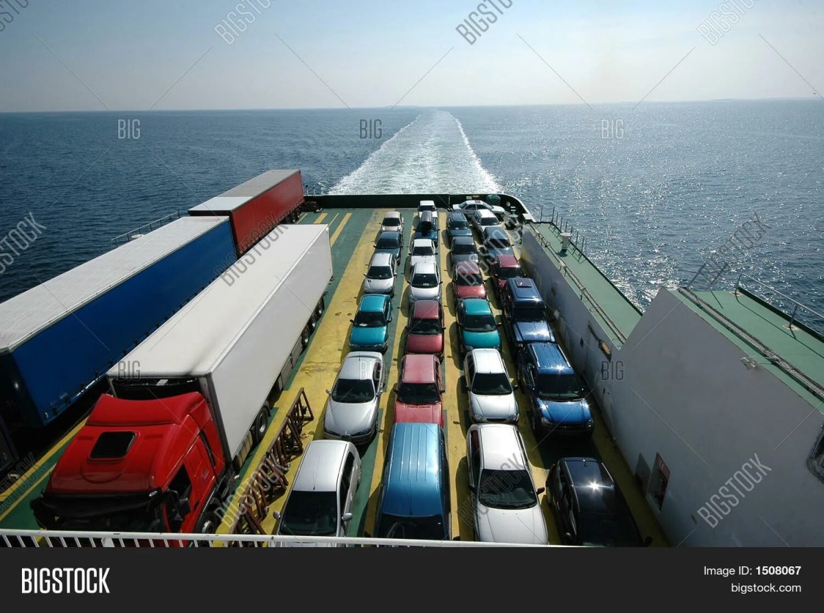 Паром с автомобилями