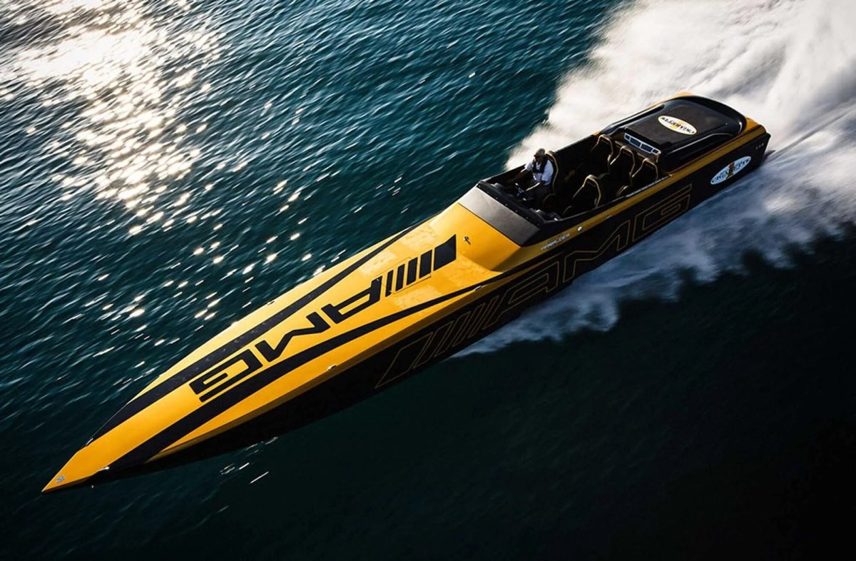 AMG катер и Мерседес