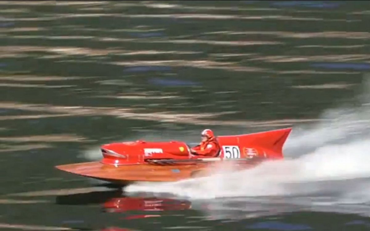 Гоночный глиссер Arno XI