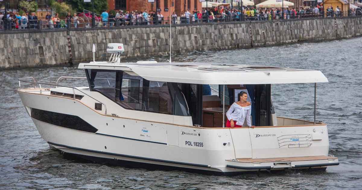 Яхта Delphia 1200