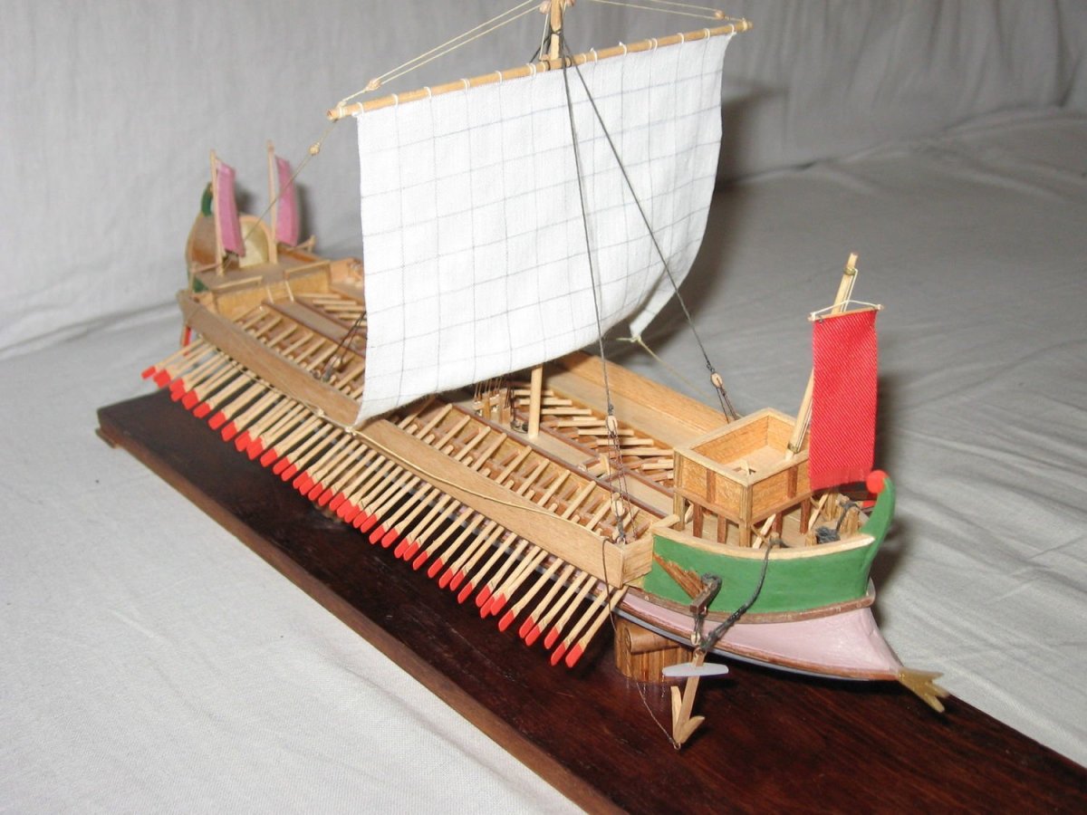 Либурна корабль Римский