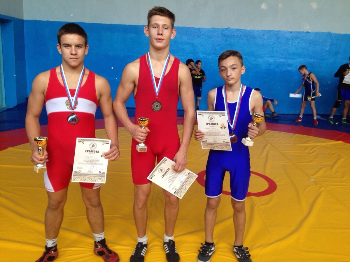 Луганское высшее училище физической культуры