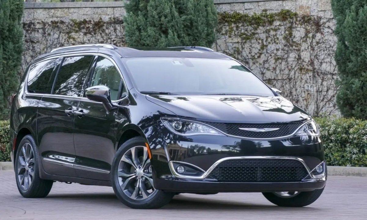 Chrysler минивэн Pacifica