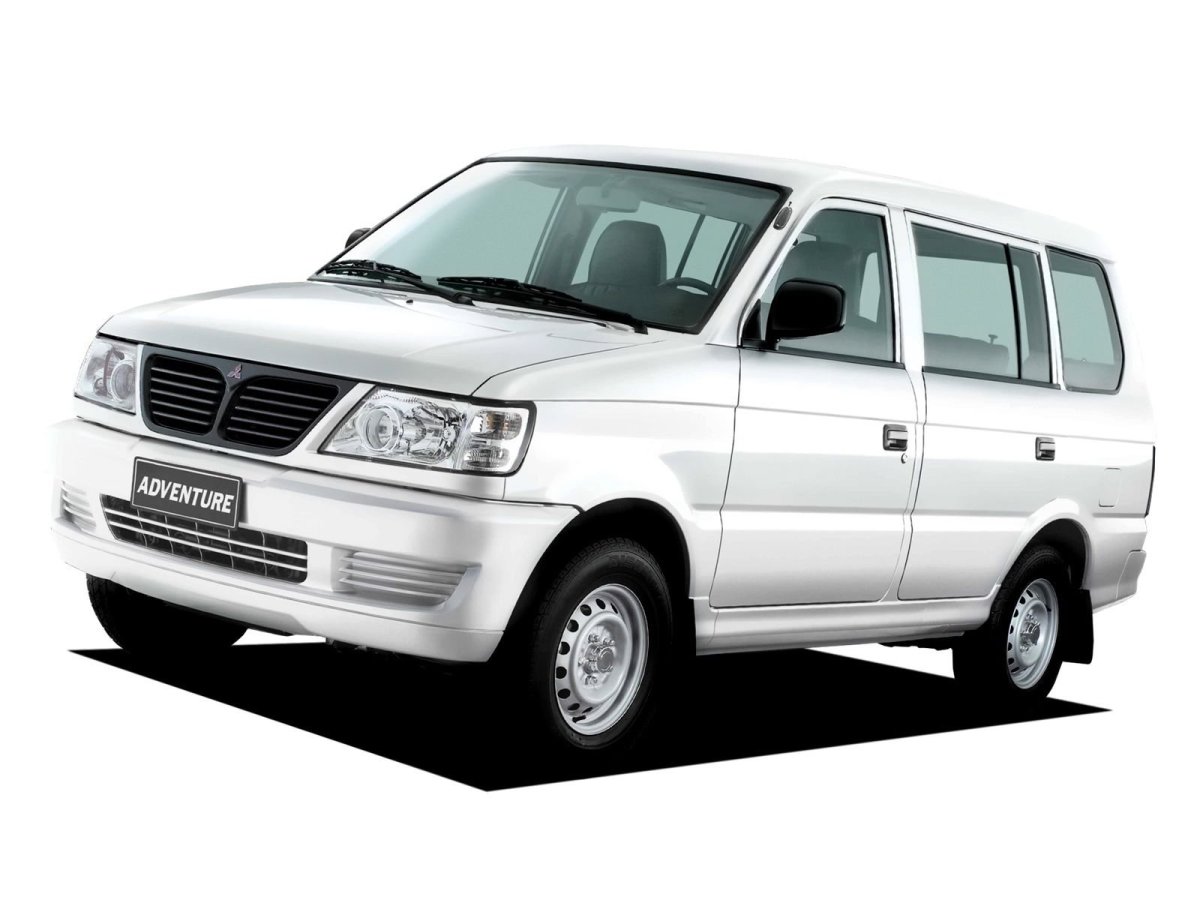Mitsubishi Adventure 2001