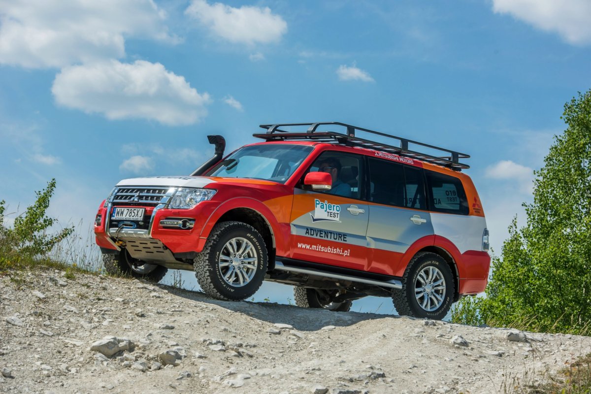 Mitsubishi Pajero 4 Adventure