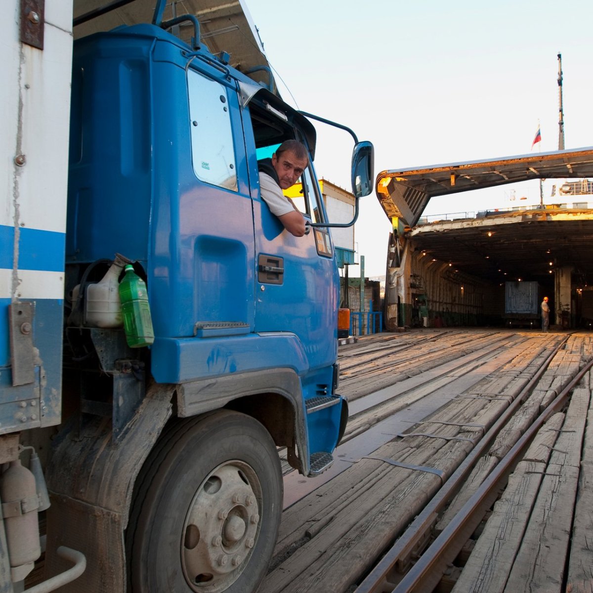 Паром Ванино Холмск