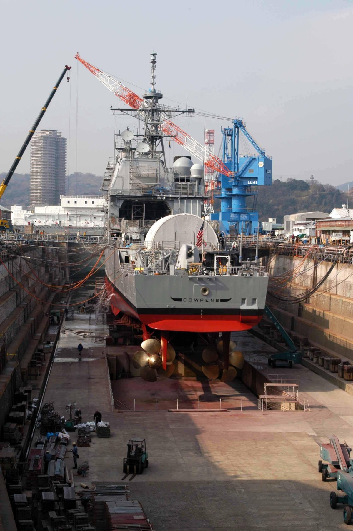USS Cowpens CG-63
