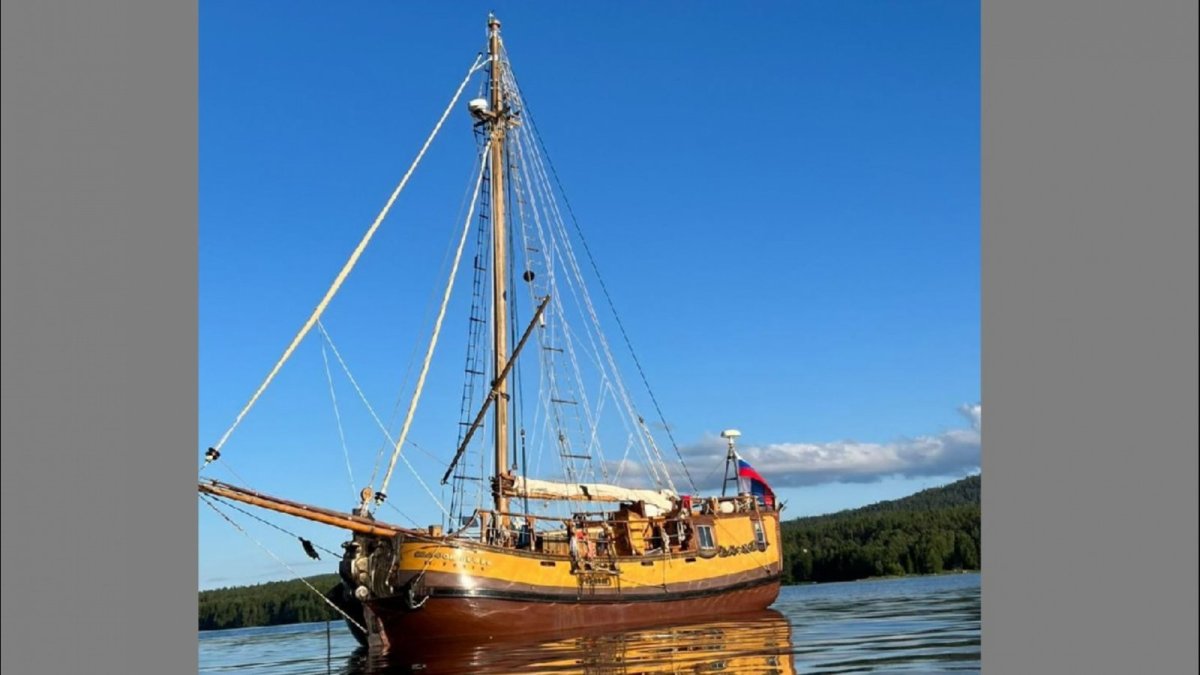 Двенадцатипушечная яхта «Святой Петр»