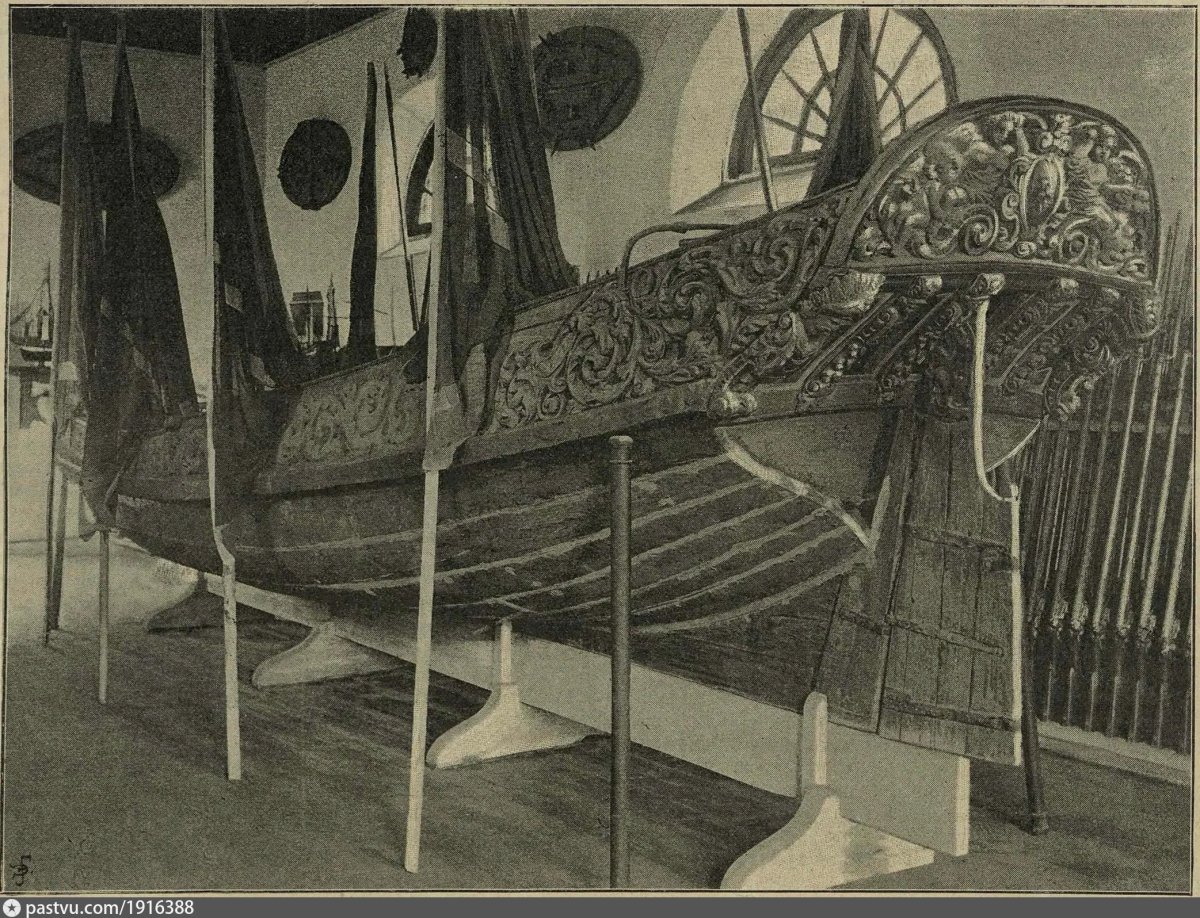 Лодка Петра 1