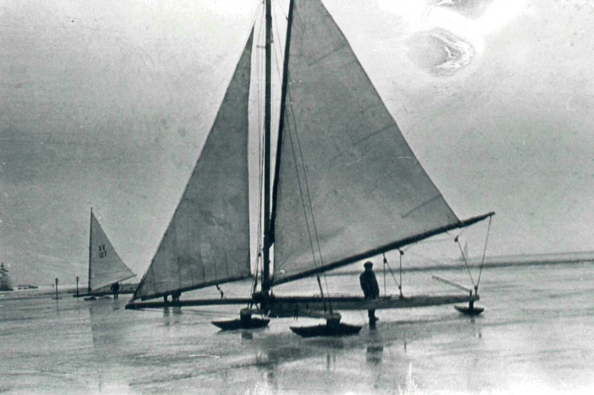 Парусный колесный буер