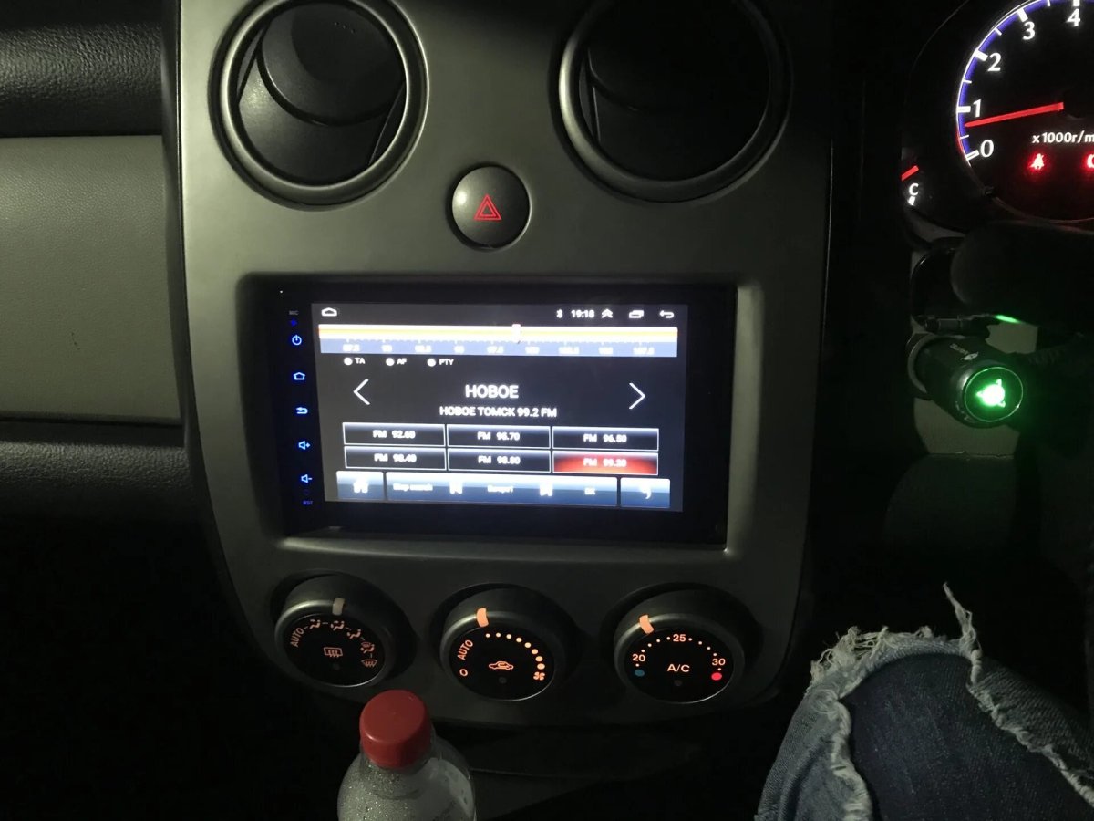 Магнитола Mazda Verisa