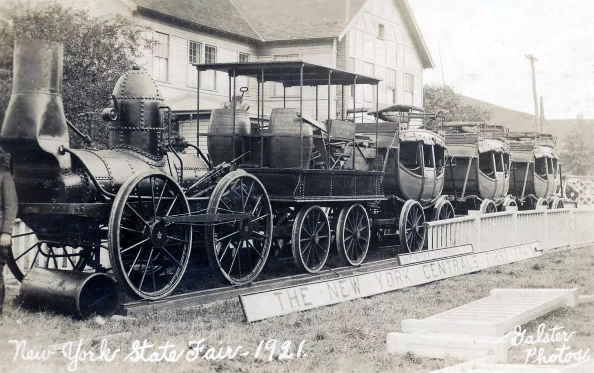 Девитт Клинтон паровоз