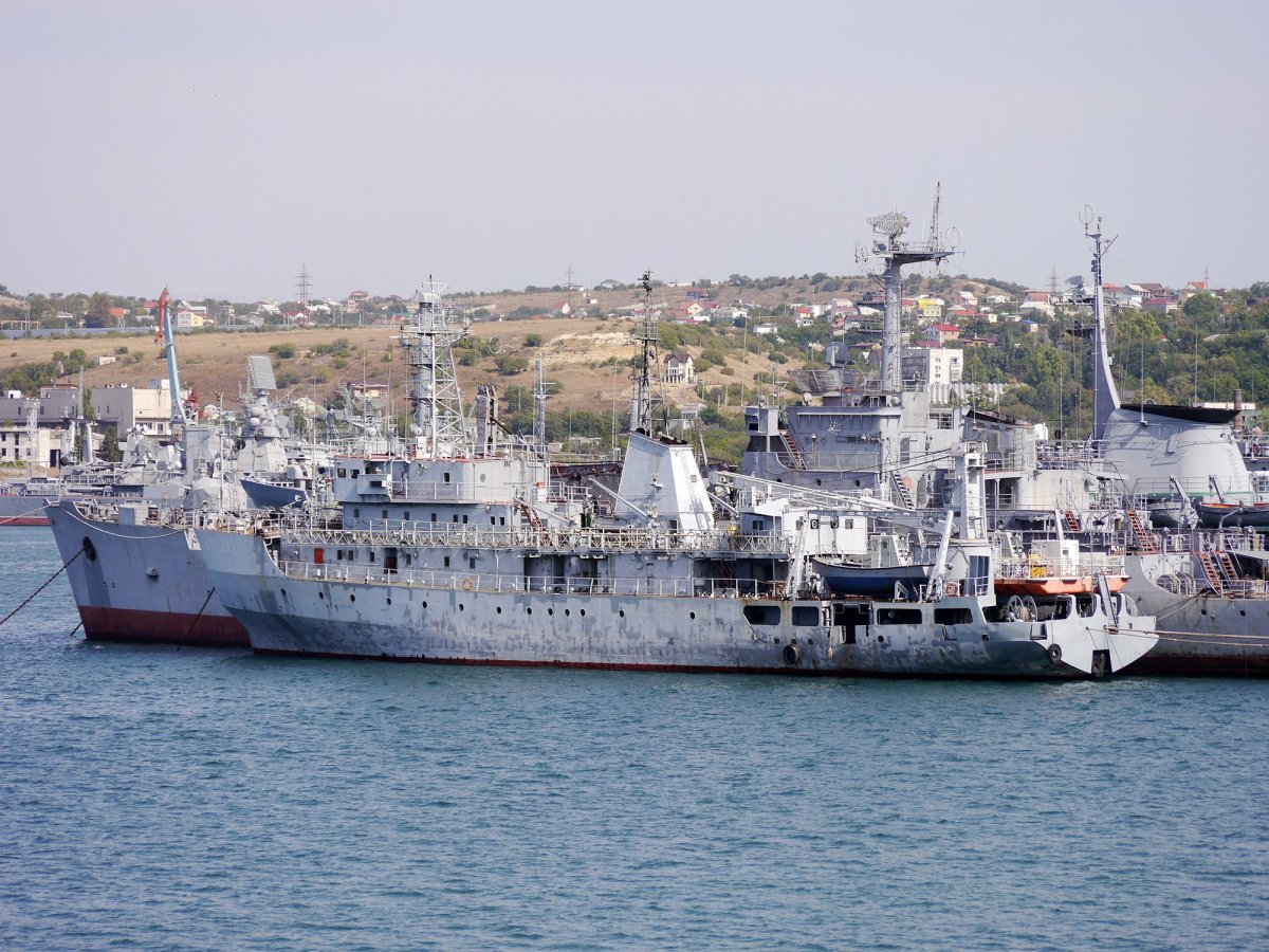 Судно размагничивания ср-26