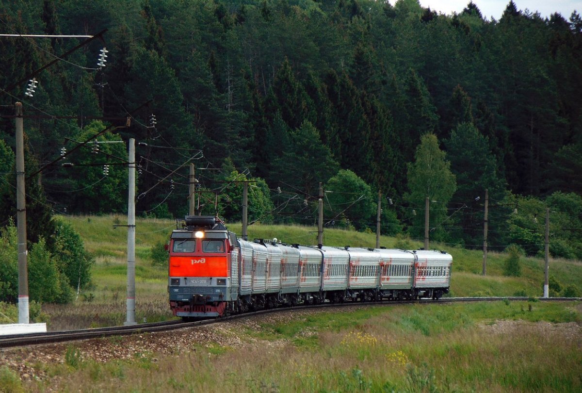 Поезд Смоленск-Санкт-Петербург