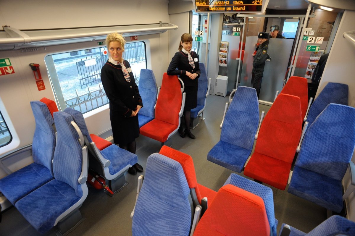 Поезд Ласточка вагон 2ж