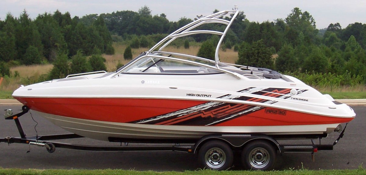 Катер Ямаха ар 230