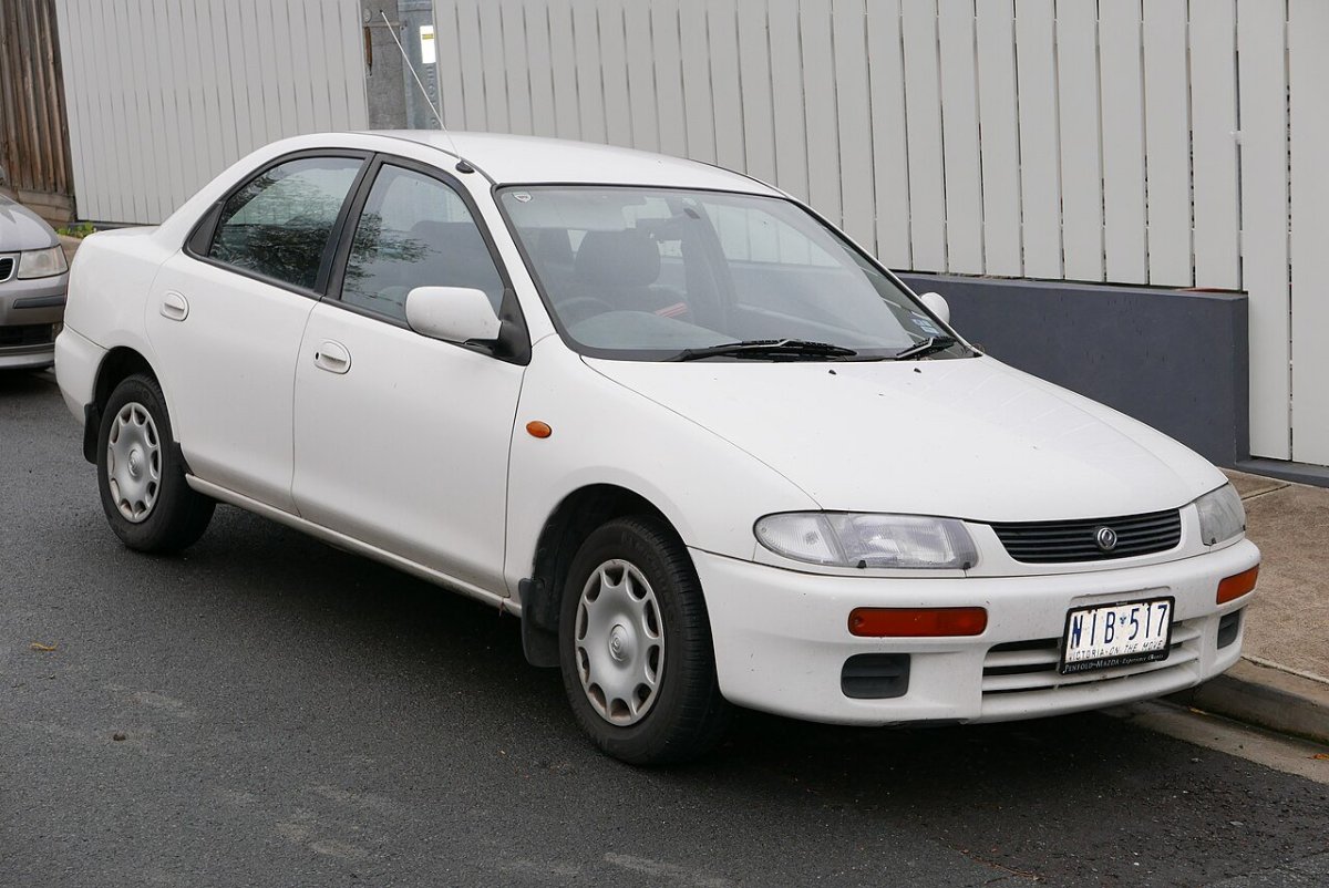 Mazda familia 323 1995