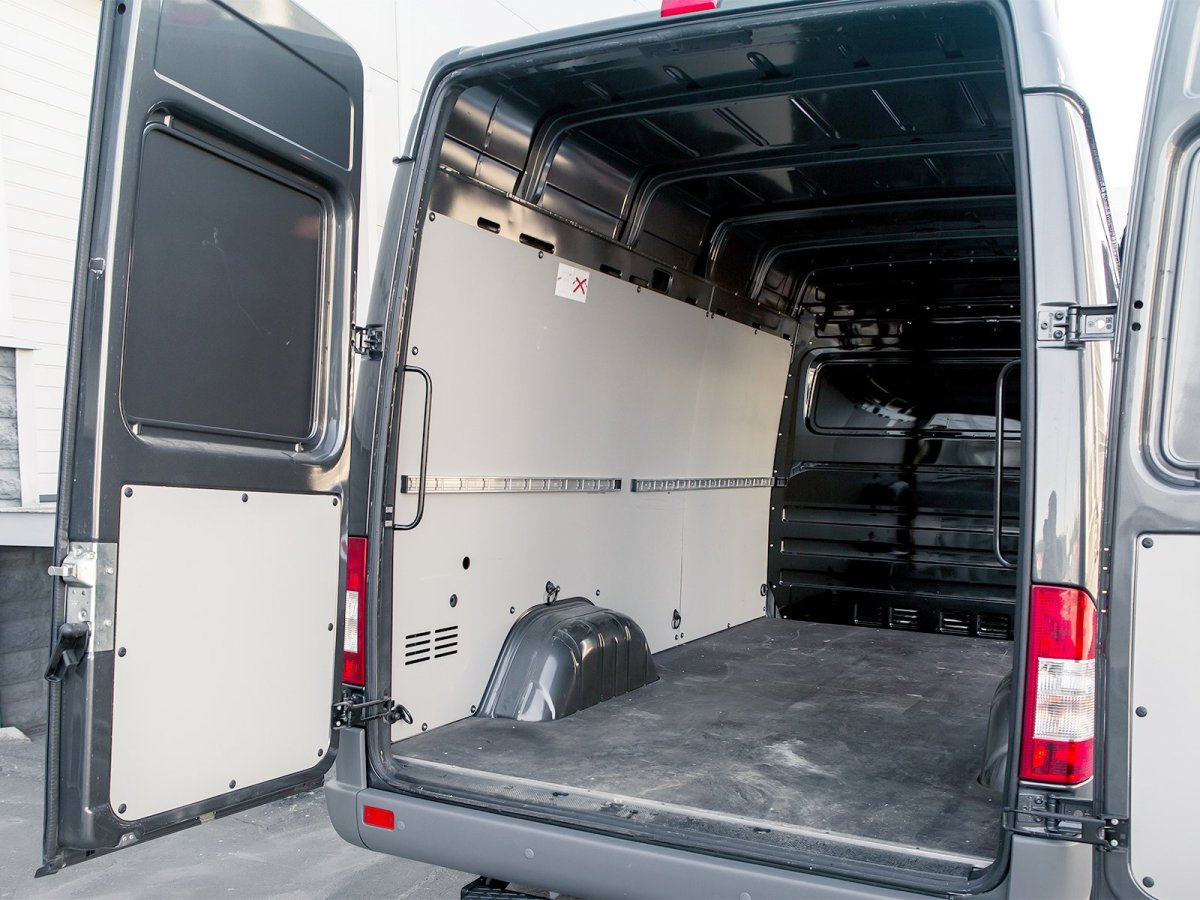 Мерседес Спринтер 308d грузовой