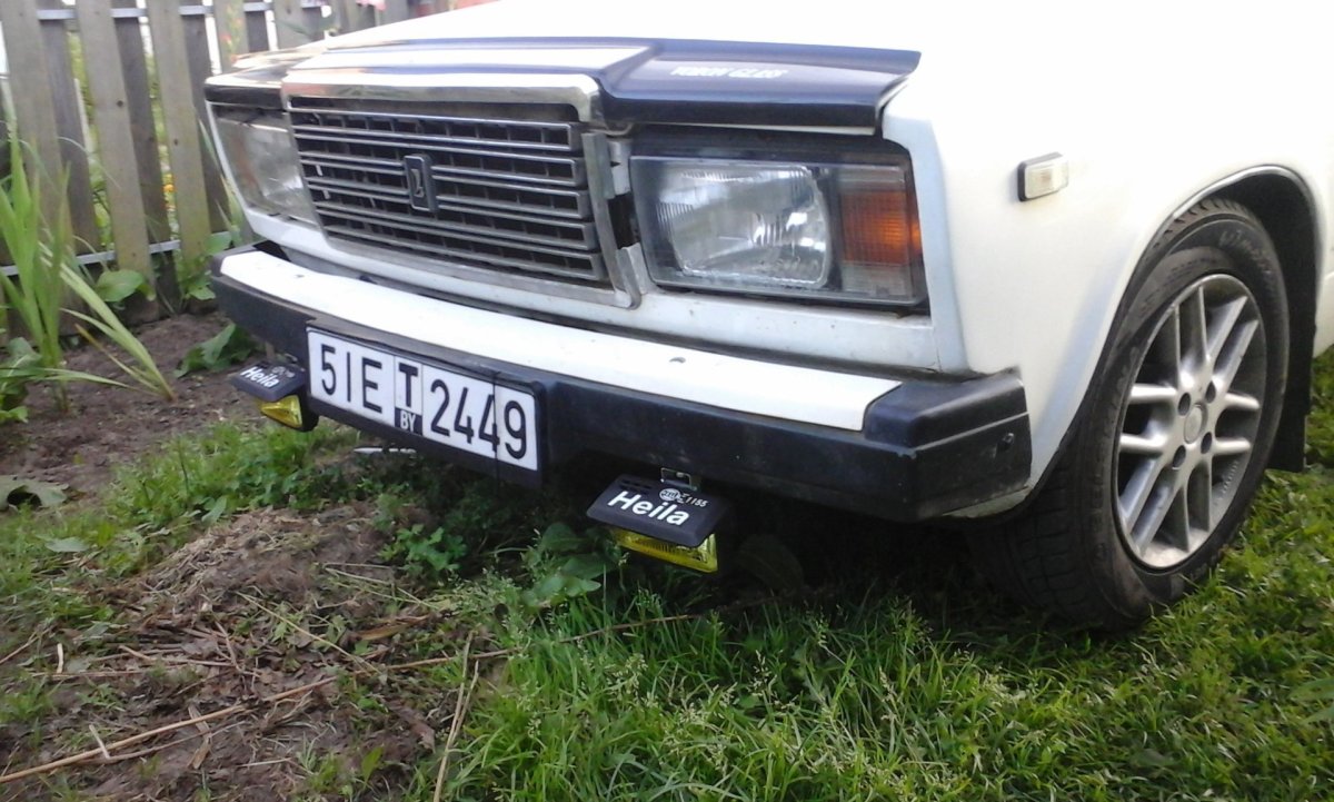 Штатные противотуманные фары ВАЗ 2107