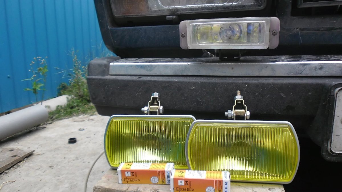 Желтые туманки ВАЗ 2107