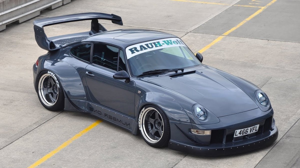 Porsche 930 RWB