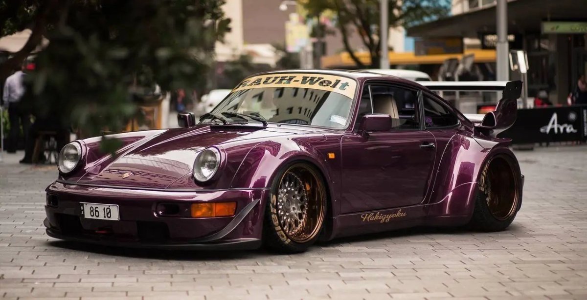 Porsche 911 Carrera RWB