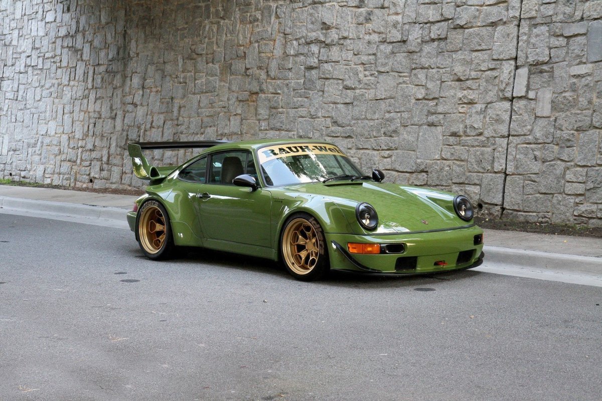 Porsche 911 RWB