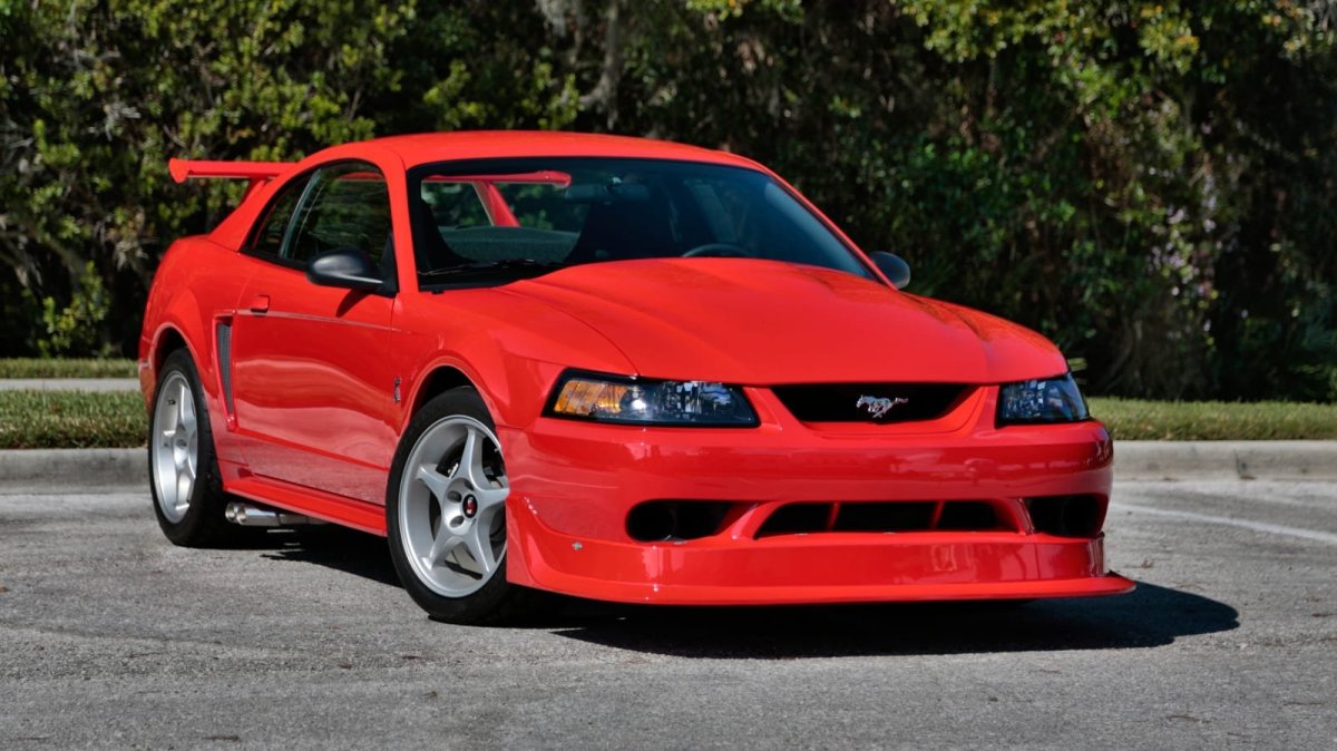Ford Mustang SVT Cobra r 2000