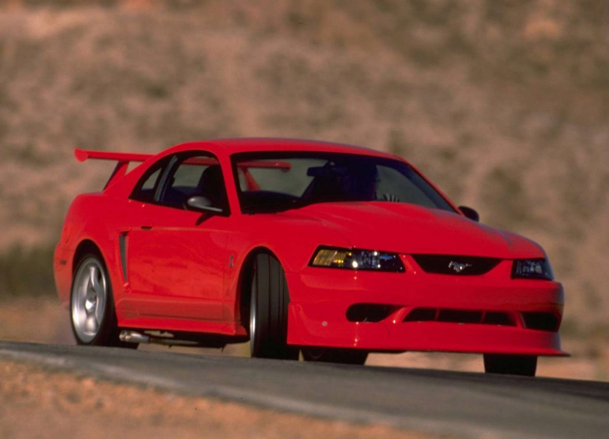 Форд Мустанг 2000