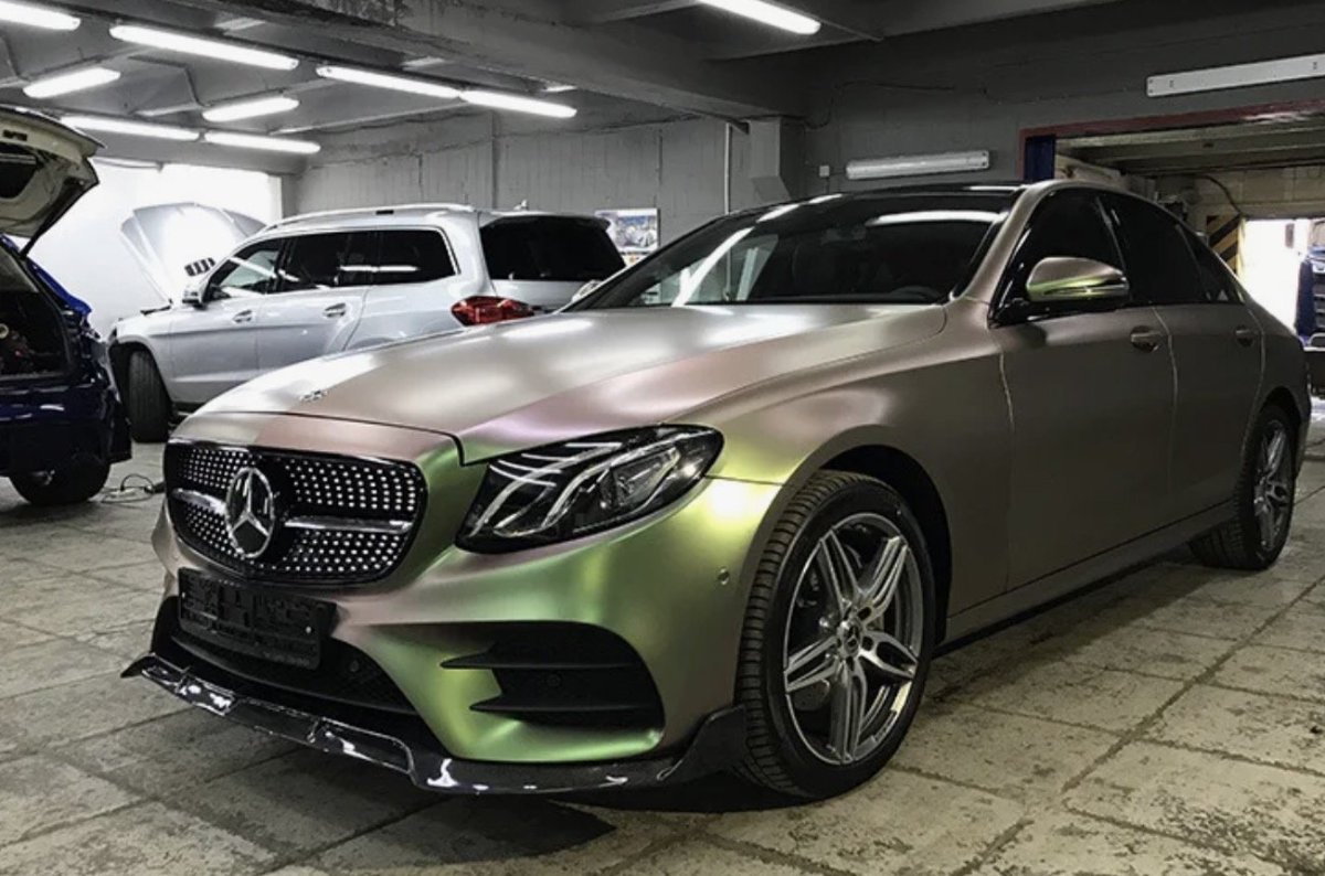 Мерседес цвет хаки s63