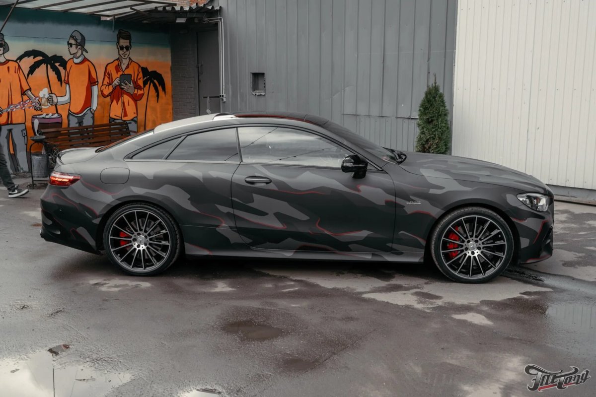 Мерседес е53 АМГ В пленке матовый сатин