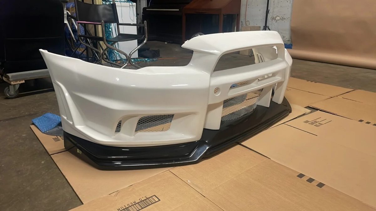 Бампер новый