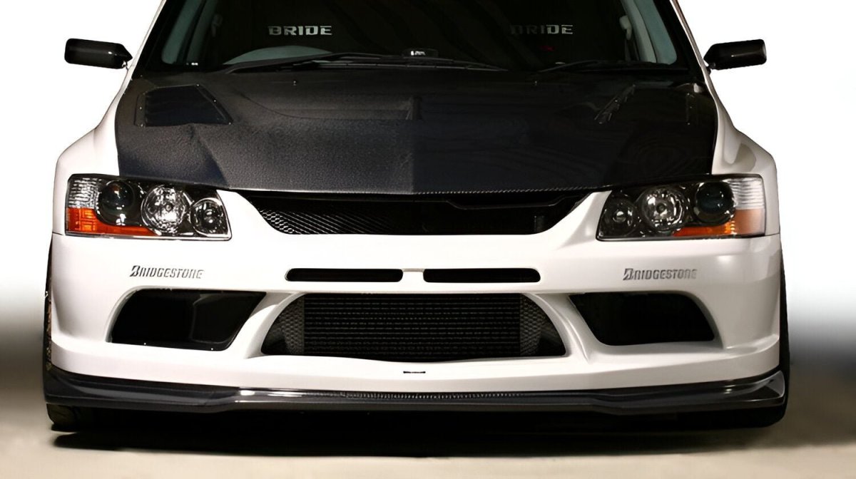 Mitsubishi Lancer Evolution 9 передний бампер